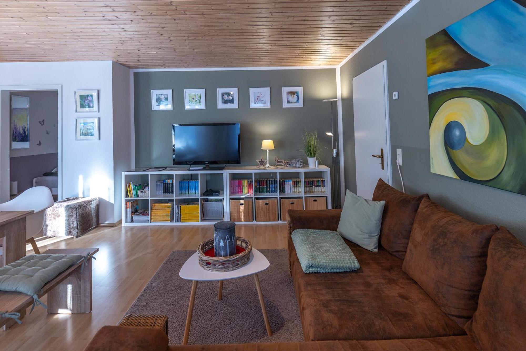 Апартаменты Elw, Sep. Eingang, Ueberdachte Terrasse, Naehe Backnang Althutte Экстерьер фото